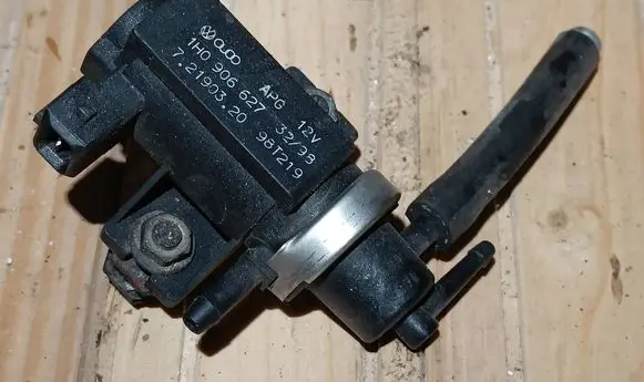 Volvo S70 V70 V70 XC Turbo solenoid valve 1H0906627 98T219 72190320