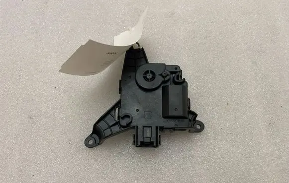 Ford Kuga III Air flap motor/actuator AA1138004790