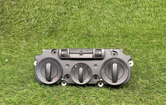 Volkswagen PASSAT B6 Climate control unit 1K0820047DL
