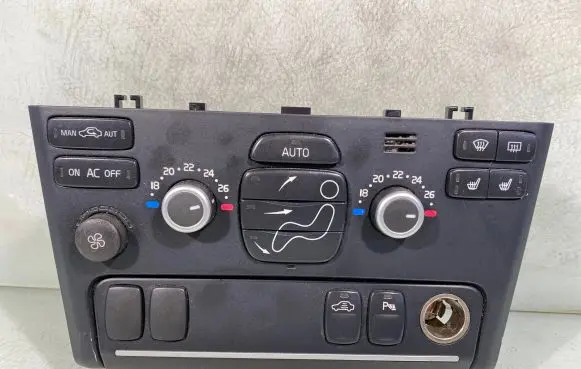 Volvo XC90 Climate control unit 30710682 M620cb00043 1447270c