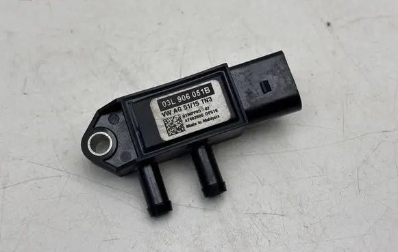 Skoda Octavia Mk3 (5E) Exhaust gas pressure sensor 03L906051B