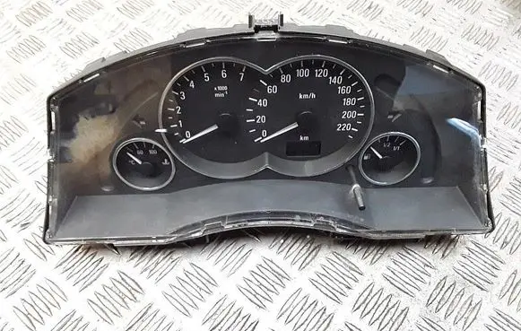 Opel Meriva A Speedometer (instrument cluster) 13173382xu