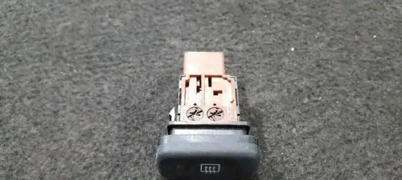 Nissan Primera Windscreen/window heater switch