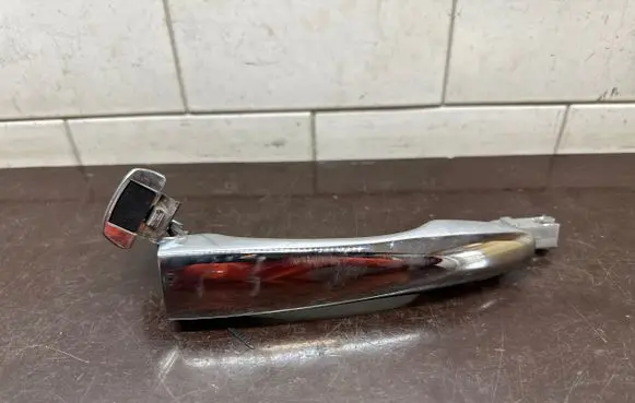 Renault Koleos II Rear door exterior handle