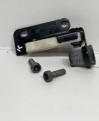 Volkswagen Caddy Sliding door check strap stopper 2K0843413A