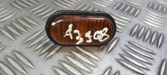 Renault Megane I Front fender indicator light