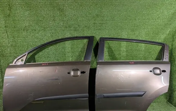 KIA Sportage Front door