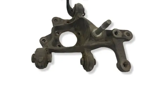 Toyota RAV 4 (XA50) Rear wheel hub spindle/knuckle 