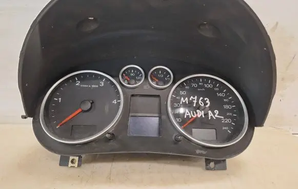 Audi A2 Speedometer (instrument cluster) 81117994 88311286