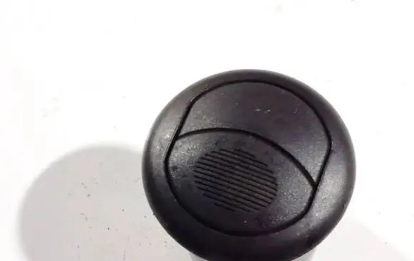 Dash center air vent grill