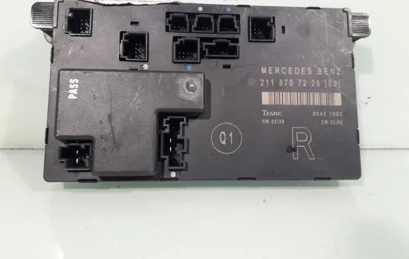 Mercedes-Benz E W211 Door control unit/module 2118707226