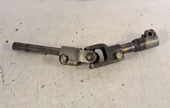 Toyota Corolla Verso AR10 Steering column universal joint 452600F021