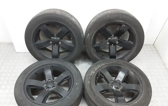 Dodge Challenger R18 alloy rim 