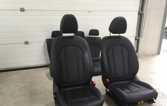Seat set