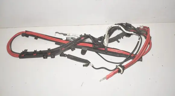 BMW 5 G30 G31 Positive cable (battery) 6812376 61116812376
