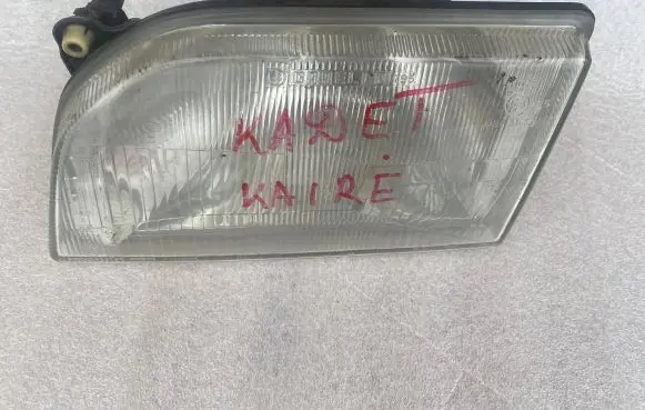 Ford Fiesta Headlight/headlamp 90FG13006A2A 93705381 C7V6A