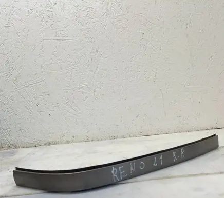 Renault 21 Under headlight/headlamp trim 7700789901