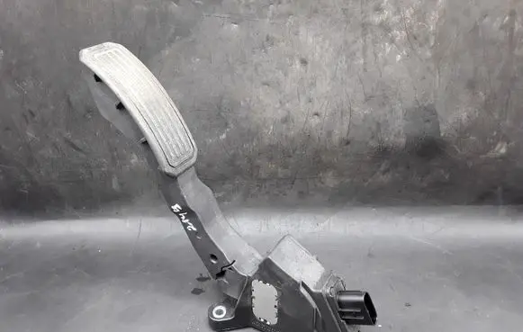 Toyota Verso Accelerator throttle pedal 7811002011