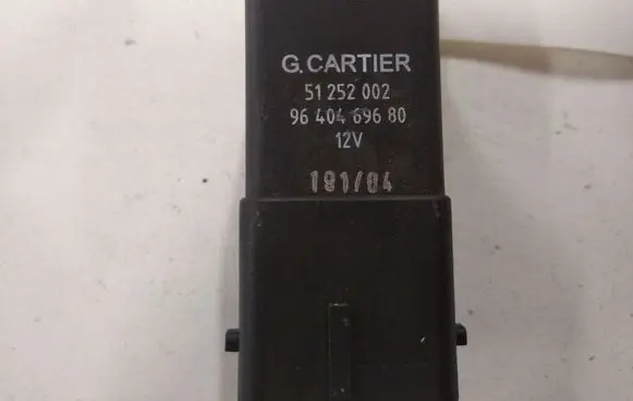 Citroen C5 Glow plug pre-heat relay 51252002 9640469680