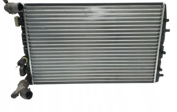 Seat Ibiza III (6L) Coolant radiator 652711