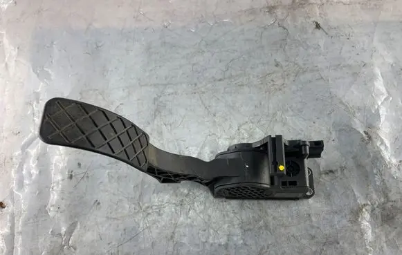 Volkswagen Polo IV 9N3 Accelerator throttle pedal 0280755055 0280755055506 984200216YB3