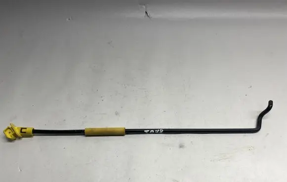 Chrysler Pacifica Engine bonnet/hood prop rod/strut 