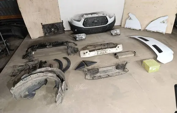 Ford Transit Front piece kit 