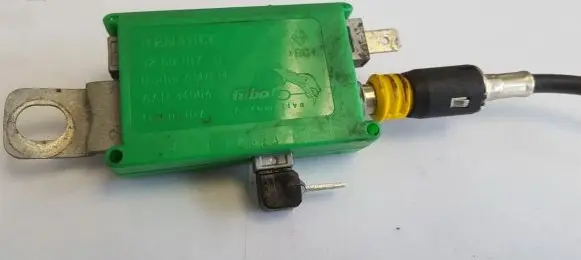 Renault Vel Satis Antenna control unit 8200017392 aar34004