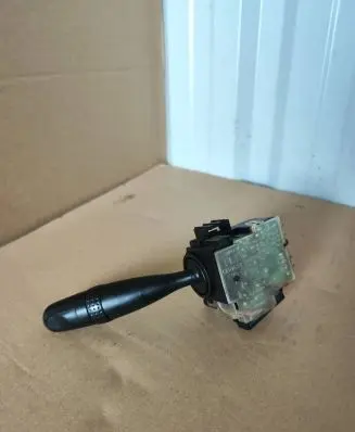 Toyota Corolla E120 E130 Wiper control stalk 173738 173647