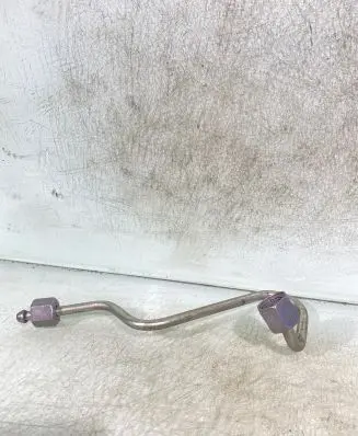 Nissan X-Trail T31 Fuel injector supply line/pipe 012f005m