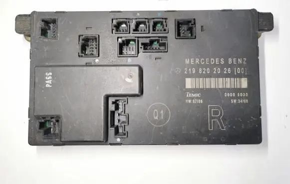 Mercedes-Benz CLS C219 Door control unit/module 2198202026