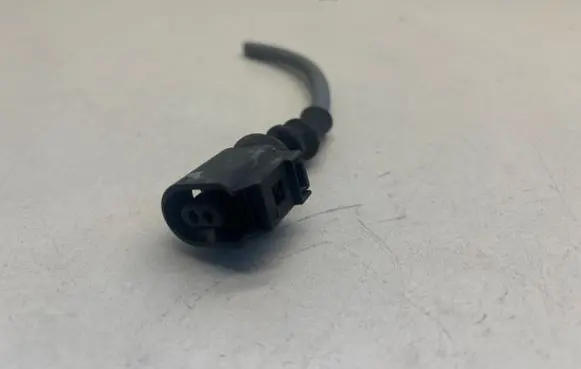 Porsche Macan (95B) Rear ABS sensor wiring 6E0973702