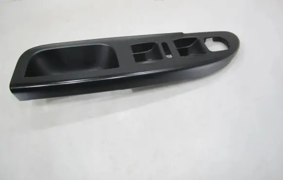 Volkswagen PASSAT B6 Front door window switch trim 3C1867171