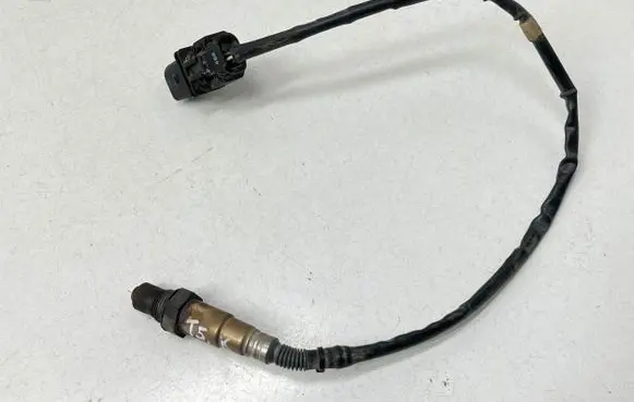 Volkswagen Transporter - Caravelle T5 Lambda probe sensor 03L906262 301241