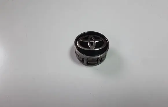 Toyota Prius Prime Original wheel cap 52170A550