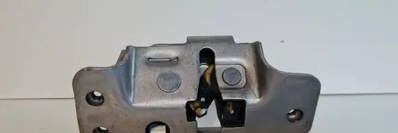 Chrysler Town & Country V Rear door lock 020333