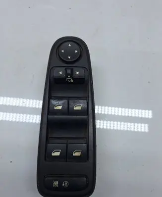 Citroen C4 I Picasso Electric window control switch 96639383ZD
