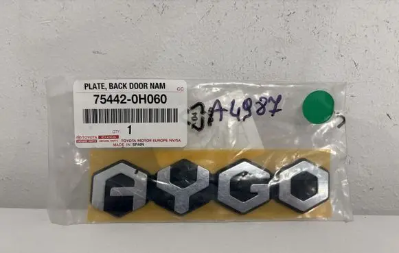 Toyota Aygo AB40 Manufacturer badge logo/emblem 75442-0H060