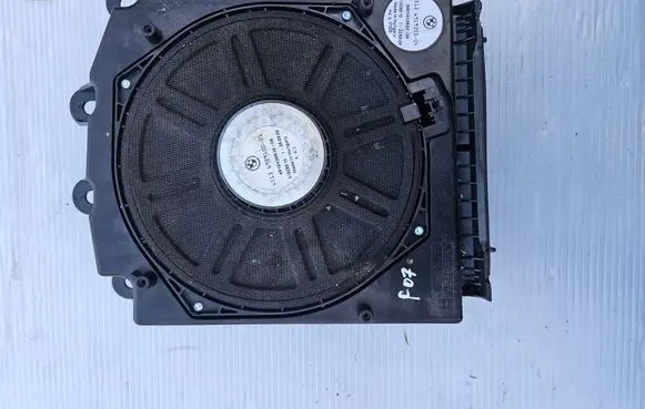 BMW 5 E60 E61 Subwoofer speaker 65136929100 6929100