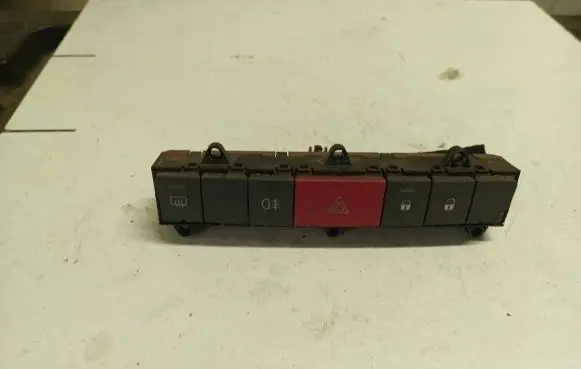 Peugeot Boxer Hazard light switch 7354213590