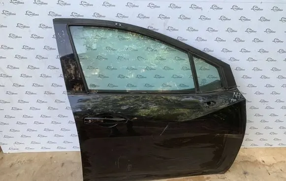 Door (2 Door Coupe)