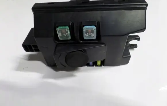 KIA Sorento Relay mounting block BKCA200751