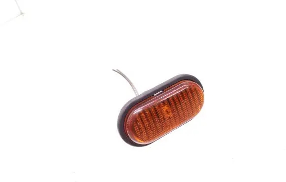 Opel Vivaro Front fender indicator light 8200194580