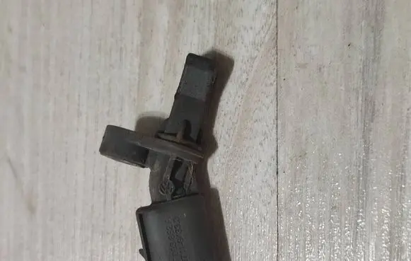 Skoda Scala ABS rear brake sensor WHT003862A 10071164333