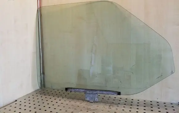 Volkswagen Transporter - Caravelle T4 Front door window/glass (coupe) 