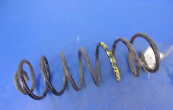 Volkswagen Golf II Rear coil spring