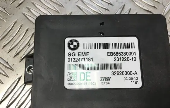 BMW 6 F12 F13 Hand brake control module 32620300 0132471181 231220