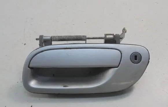 Volvo V70 Front door exterior handle 