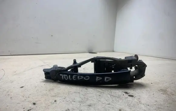 Seat Toledo II (1M) Front door exterior handle 3B0837885