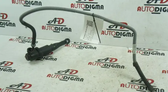 Clutch slave cylinder